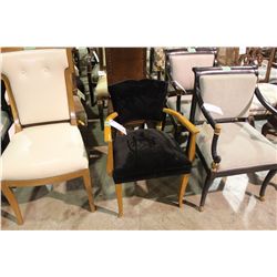 ANTIQUE CHAIR