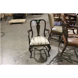 ANTIQUE CHAIR