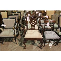 ANTIQUE CHAIR