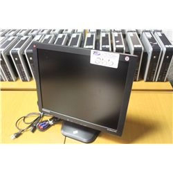 SAMSUNG 19" LCD MONITOR