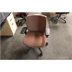 TASK CHAIR WITH ADJUSTABLE ARMS
