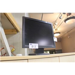 SAMSUNG 19" LCD MONITOR