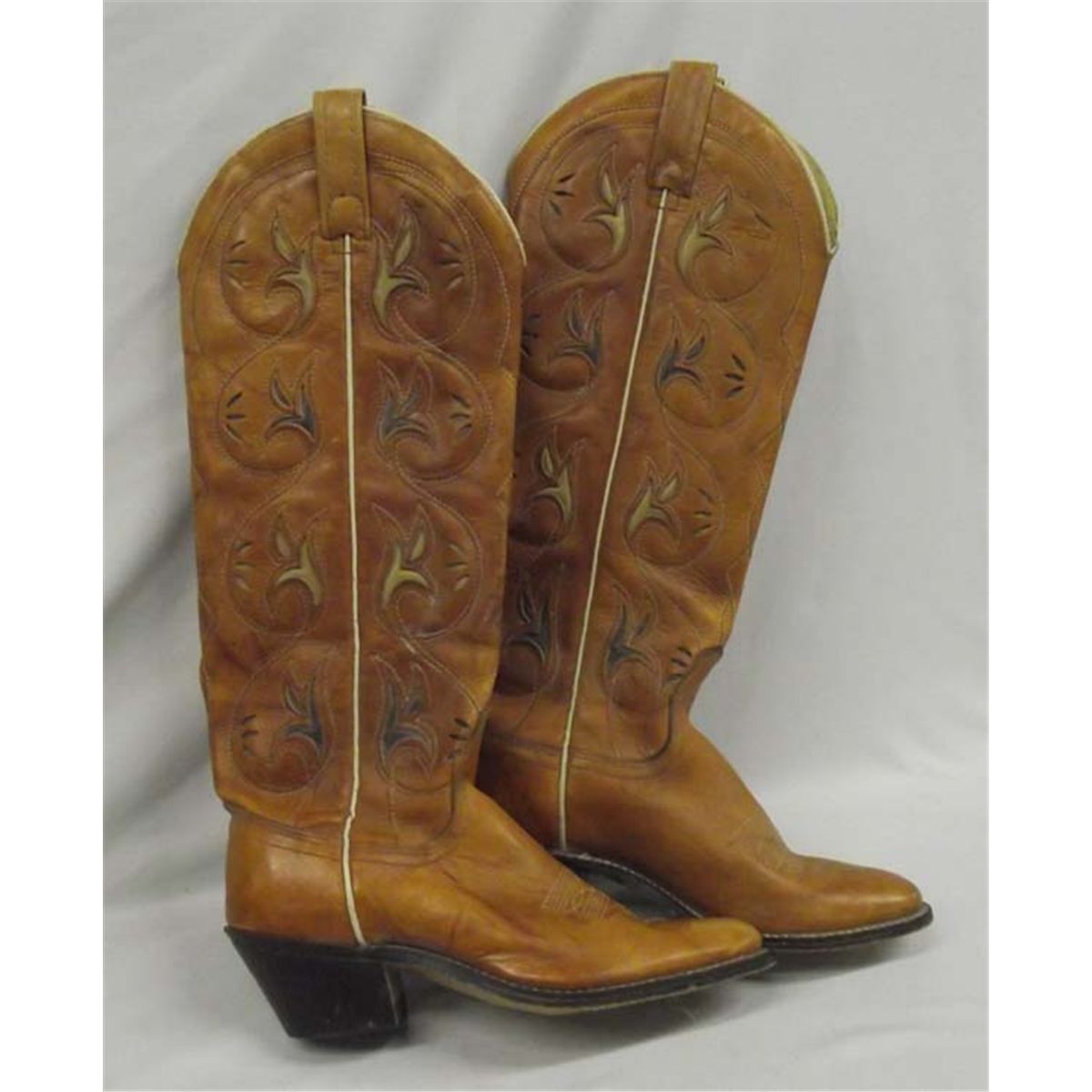 Women's Cowboy Boots Size 5 1/2A