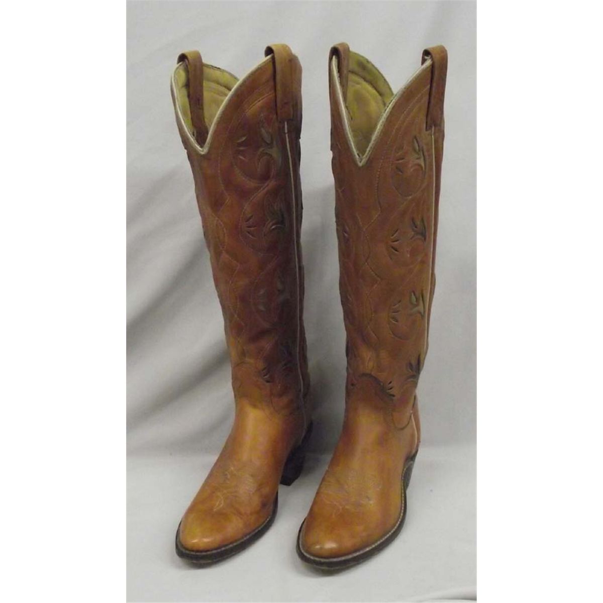 Women's Cowboy Boots Size 5 1/2A