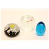 Image 3 : 14 glass paperweights