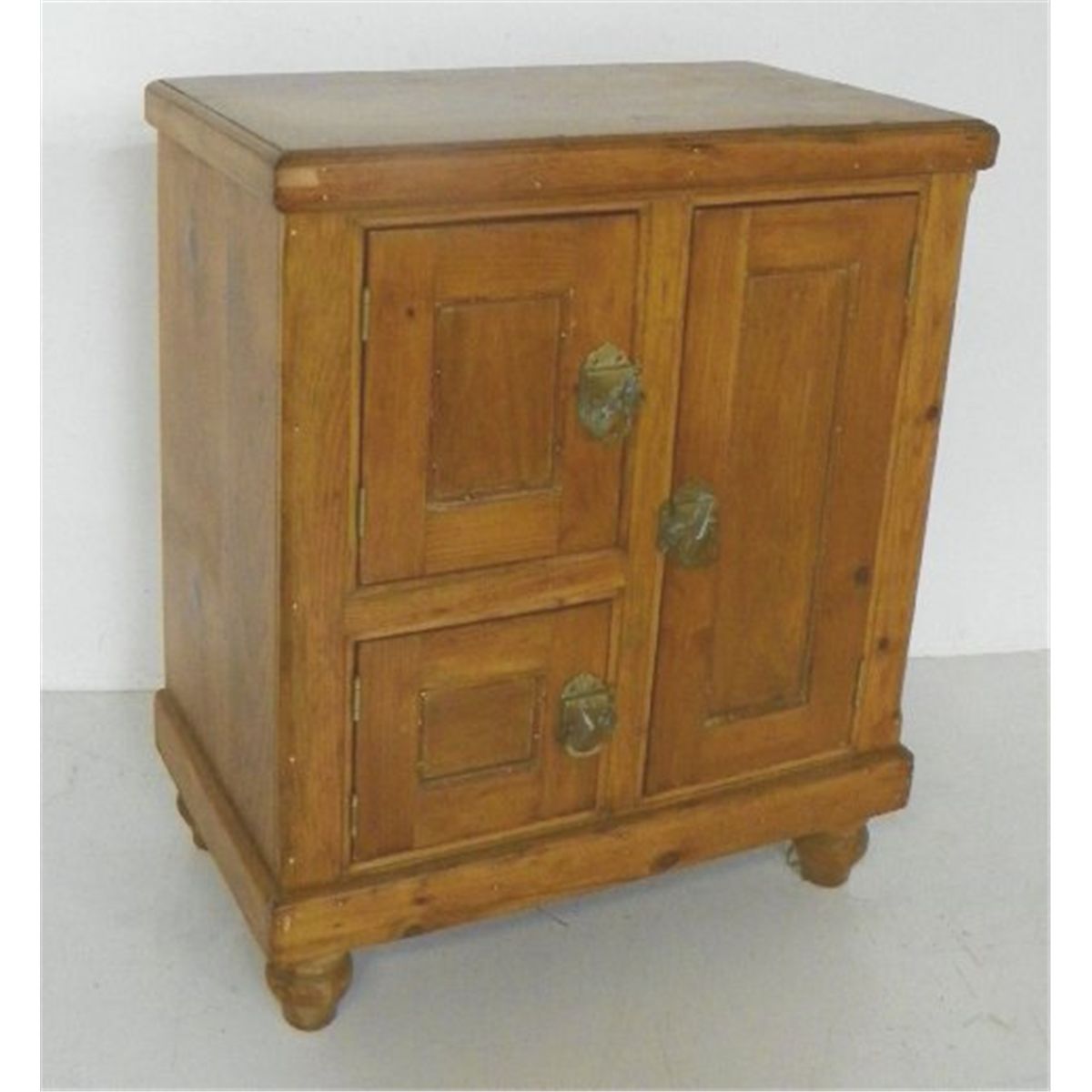 3 door pine ice box