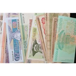 Foreign Bank Notes, various dates, conditions & denominations, lot of 20