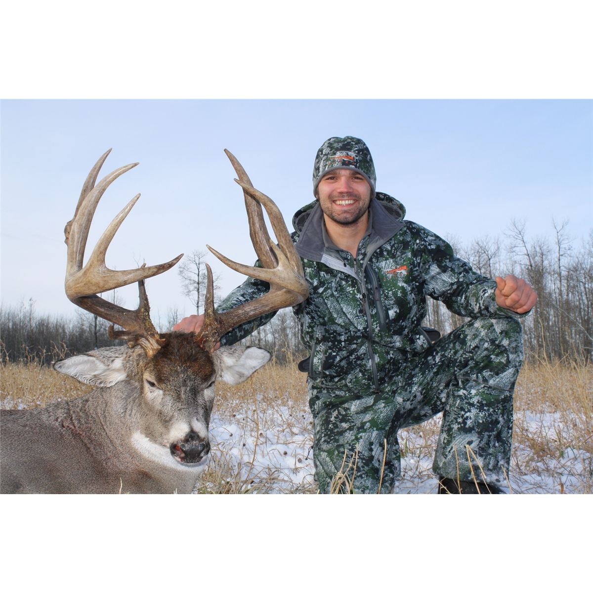 *Alberta 6 Day Trophy Whitetail Deer Hunt for 1 Hunter