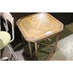OAK OCCASIONAL TABLE