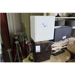 YORUBA LEATHER BASE TABLE LAMP