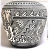 Image 2 : Acoma Gecko Lizard Etched Pottery - Robin N Sanchez