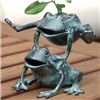 Image 1 : Leaping Frogs Flower Holder