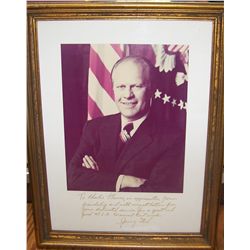 GERALD FORD SIGNED PICTURE & HAND WRITTEN LETTER.