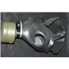 Image 1 : WWII gas mask