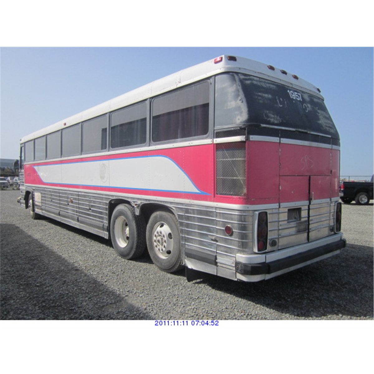 1981 MCI TOUR BUS Rod Robertson Enterprises Inc.