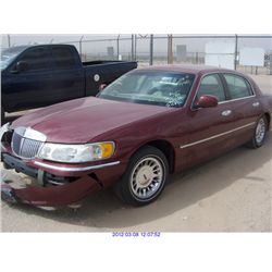 1998 - LINCOLN TOWN CAR