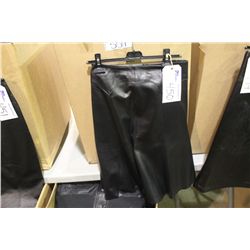 IDENTIFY BLACK LEATHER KNEE LENGTH SKIRT SIZE