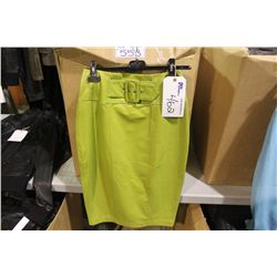 IDENTIFY GREEN LEATHER KNEE LENGTH SKIRT