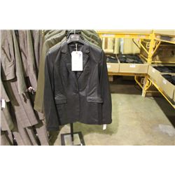 IDENTIFY BLACK FABRIC SIDE LEATHER JACKET SIZE 4