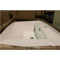 WHITE BATHROOM SINK