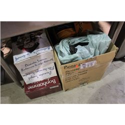 ASSORTED CHRISTMAS DECORATIONS