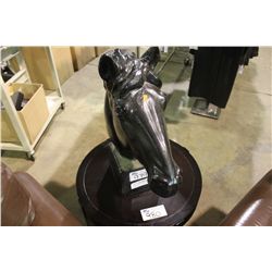 HORSE HEAD