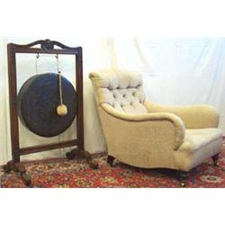 Late C19th / early C20th dinner gong with hammer on carved mahogany stand with