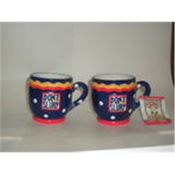 PAIR OF VINTAGE MARY ENGLEBREIT CUPS  STILL WITH TAGS