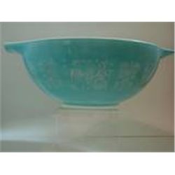 Vintage/Antique Pyrex Bowl Large  AMISH BLUE CINDERELLA  Pattern
