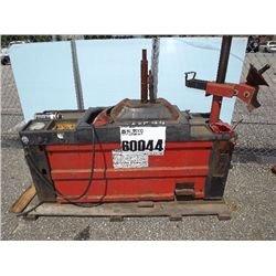 TIRE CHANGING MACHINE