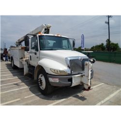 2003 INTERNATIONAL 4300 BUCKET TRUCK