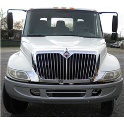 2003 INTERNATIONAL 4200 S/A FLATBED