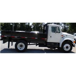 1999 INTERNATIONAL 4700 S/A FLATBED
