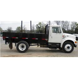 1999 INTERNATIONAL 4700 S/A FLATBED