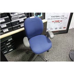 BLUE TASK CHAIR