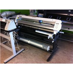 ROLAND CAMM-1 PRO VINYL CUTTING SIGN MAKER WITH