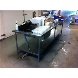 118" X 39" STAINLESS STEEL COUNTER WITH 2