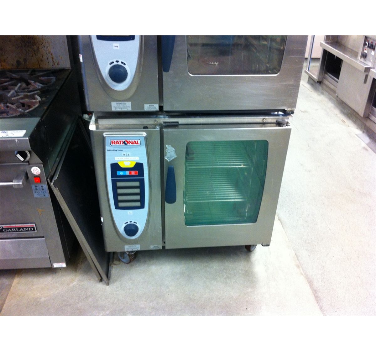 RATIONAL SCC61 STACKING DOUBLE COMBI OVEN