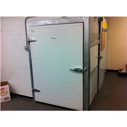 11FT X 15FT COMBINATION WALK IN COOLER/FREEZER