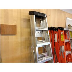 FEATHERLITE 7FT ALUMINUM STEP LADDER