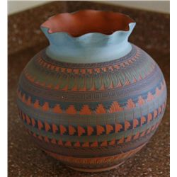 Native American Pottery Unsigned. Very nice pot.