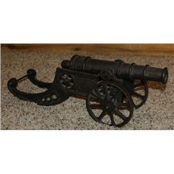 Cannon (non operative) Cool decorative cannon!  all cast iron.  Approx. 1/24 scale.