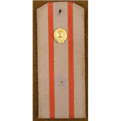 RUSSIAN UNIFORM SHOULDER BOARD W/GOLD DEVICE