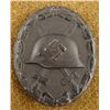 Image 1 : ORIGINAL BLACK NAZI WOUND BADGE W/SWASTIKA -EXCELLENT