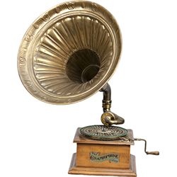 Early Oak Columbia Phonograph Co. Hand-Crank "The Gr