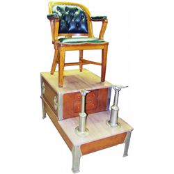 Oak and Marble Single Station Shoe Shine Stand