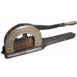 Five Bro's Tobacco W'ks Tobacco Plug Cutter