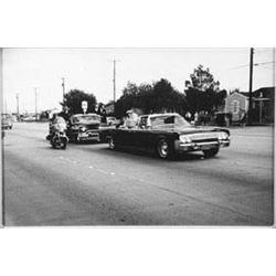 (KENNEDY ASSASSINATION PHOTO)