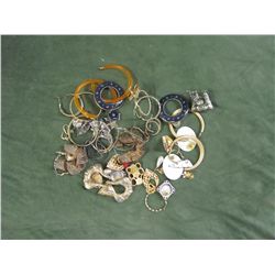 Gigantic Lot of Costume Jewlery - Earrings only