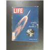 Image 1 : Life Magazine October 25, 1968 - Schirra and Apollo 7